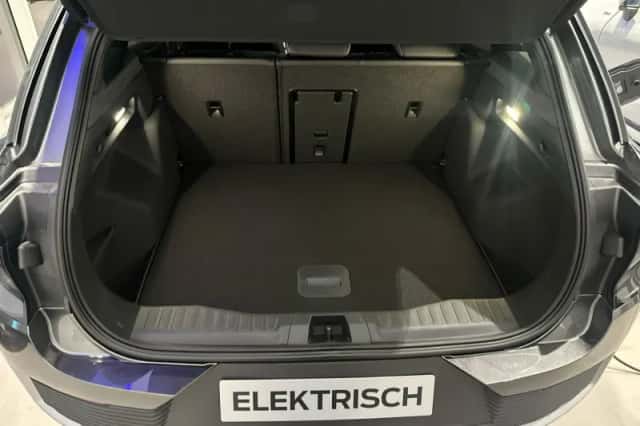 Ford Explorer (2026) thumbnail 7
