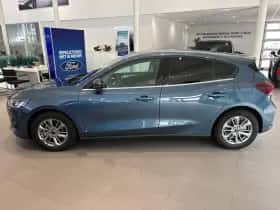 Ford Focus (2023) thumbnail 2