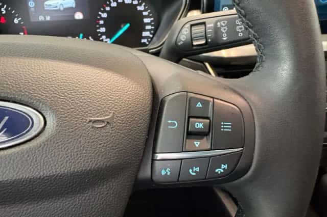 Ford Focus (2023) thumbnail 16