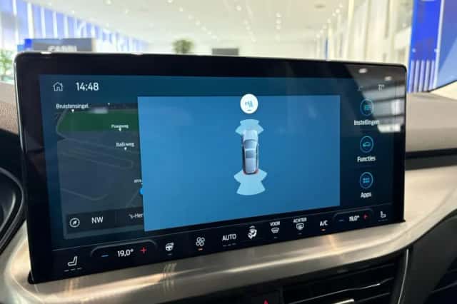 Ford Focus (2023) thumbnail 19