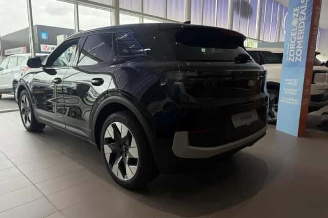 Ford Explorer (2026) thumbnail 3