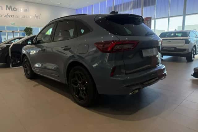Ford Kuga (2026) thumbnail 3