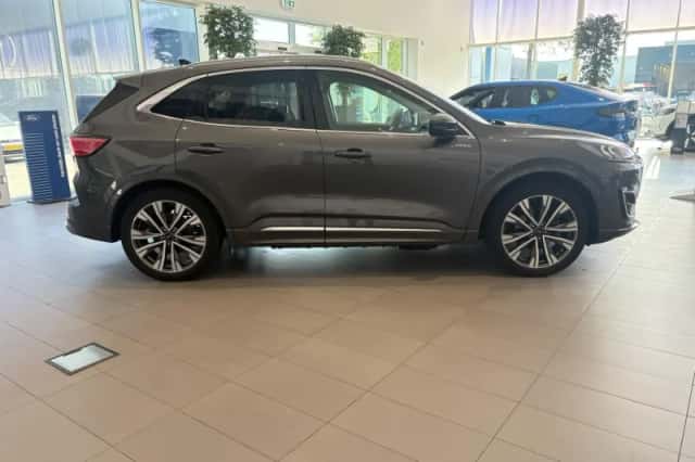 Ford Kuga (2022) thumbnail 4