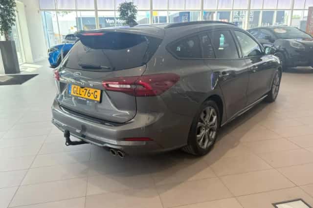Ford Focus (2024) thumbnail 5