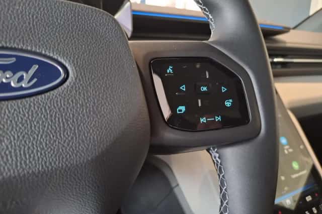 Ford Explorer (2026) thumbnail 17