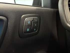 Ford Kuga (2025) thumbnail 21