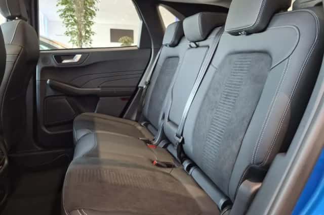 Ford Kuga (2026) thumbnail 10