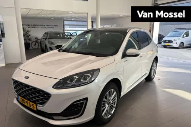 Ford Kuga (2022) thumbnail 1