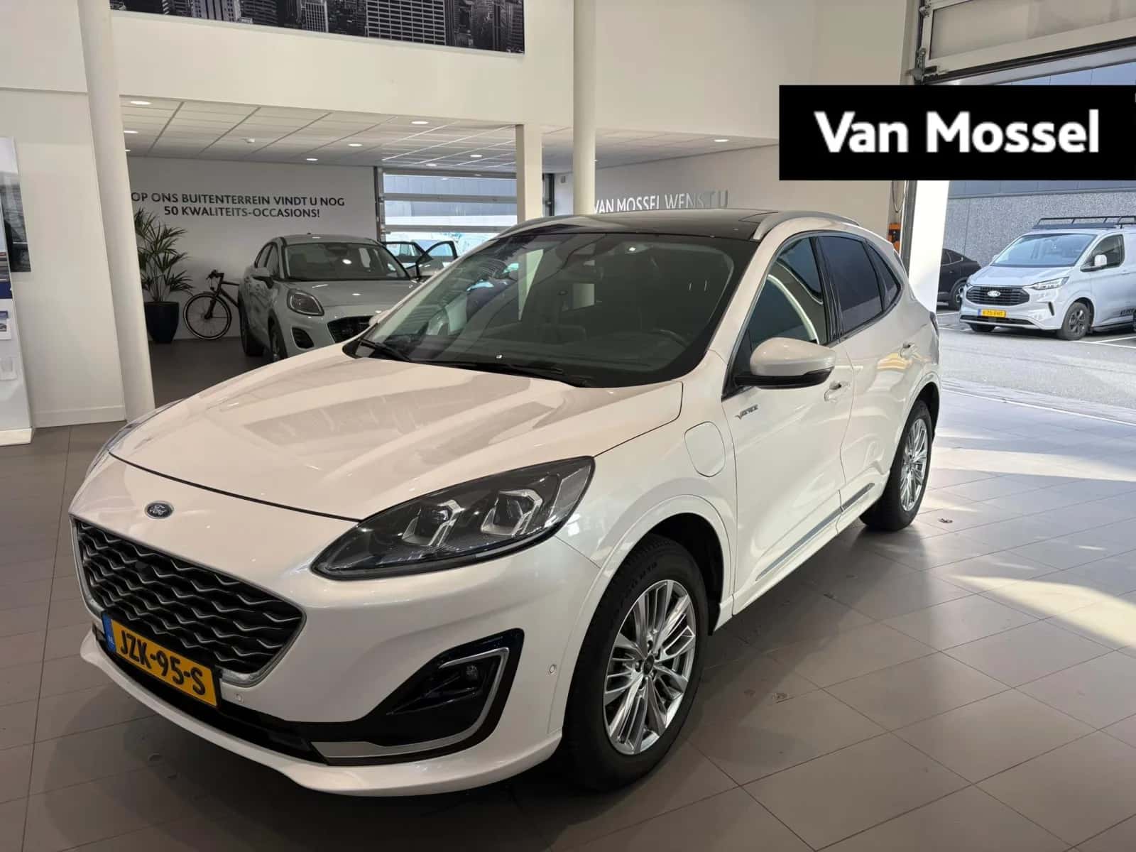 Ford Kuga (2022) — foto 1
