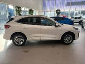 Ford Kuga (2022) thumbnail 4