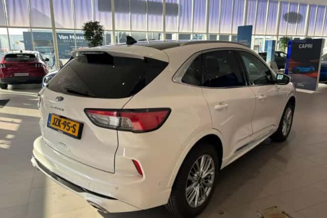 Ford Kuga (2022) thumbnail 5