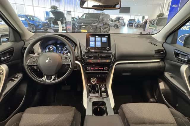 Mitsubishi Eclipse Cross (2023) thumbnail 12