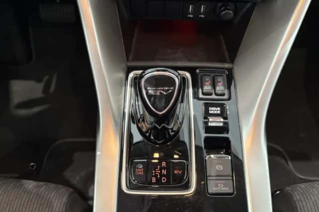 Mitsubishi Eclipse Cross (2023) thumbnail 15