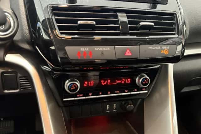 Mitsubishi Eclipse Cross (2023) thumbnail 16