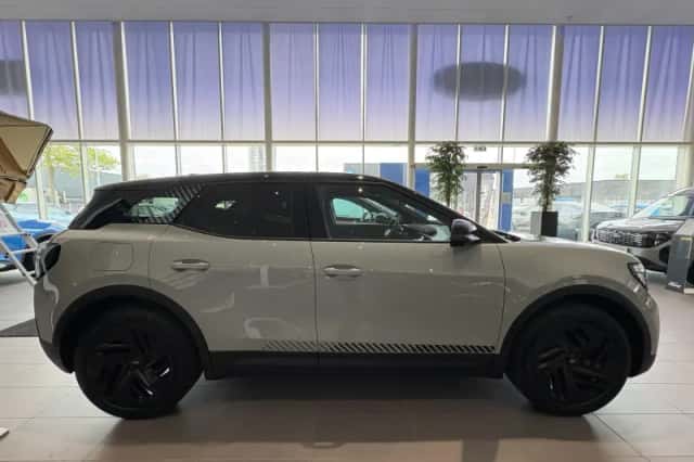 Ford Explorer (2026) thumbnail 4
