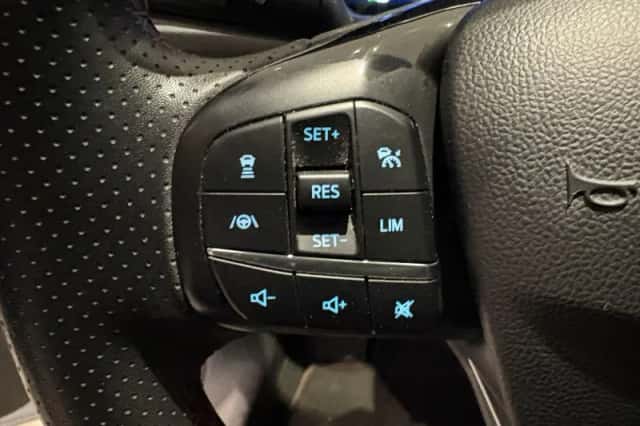 Ford Kuga (2021) thumbnail 12