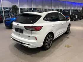 Ford Kuga (2021) thumbnail 5