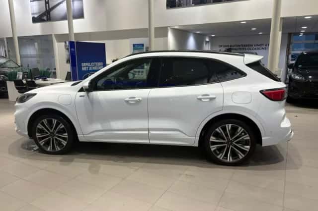 Ford Kuga (2021) thumbnail 8