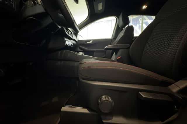 Ford Kuga (2025) thumbnail 19