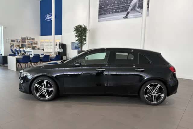 Mercedes-Benz A-Klasse (2022) thumbnail 2