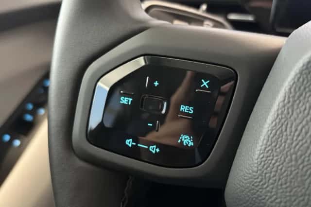 Ford Explorer (2025) thumbnail 15