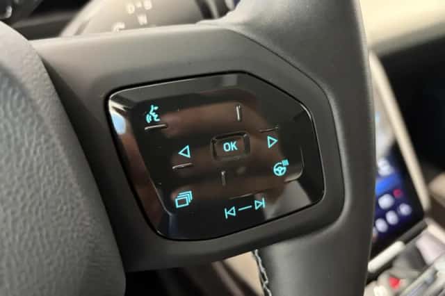 Ford Explorer (2025) thumbnail 16