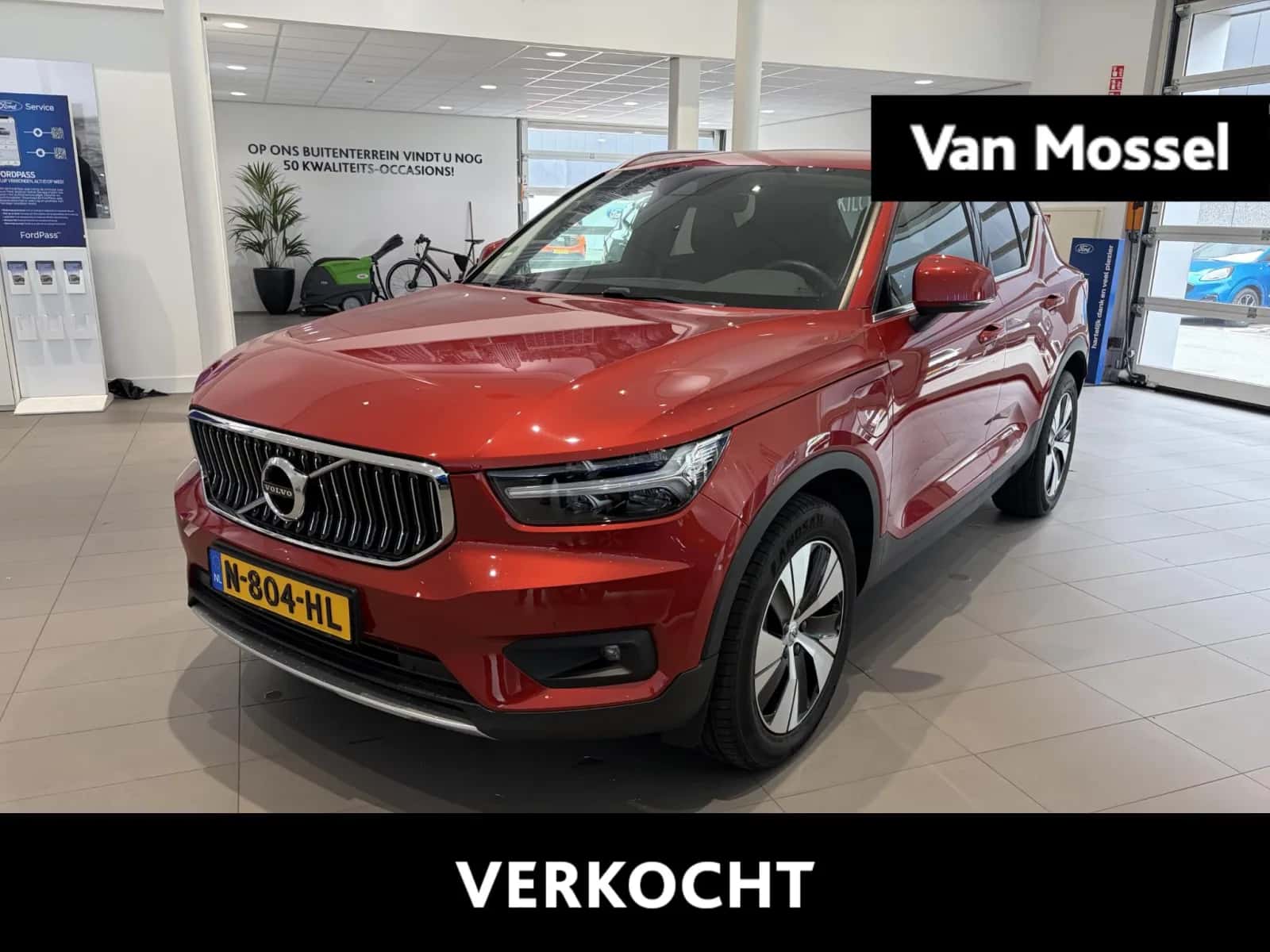 Volvo XC40 (2020) — foto 1