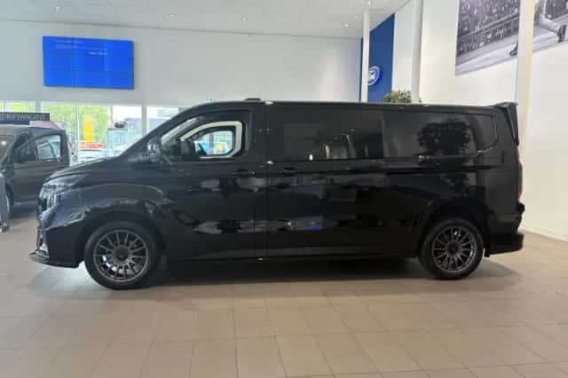 Ford E-Transit Custom (2026) thumbnail 2