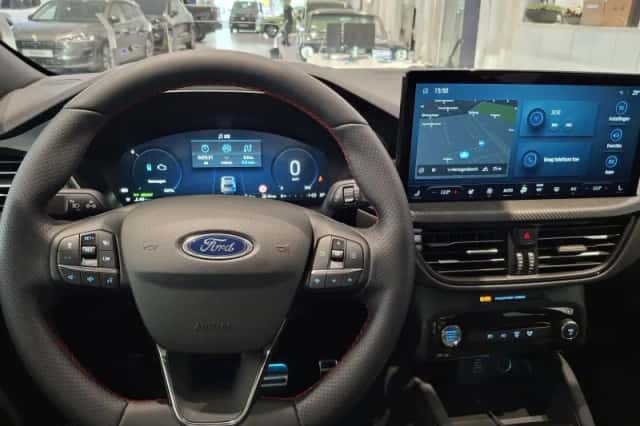 Ford Kuga (2026) thumbnail 18
