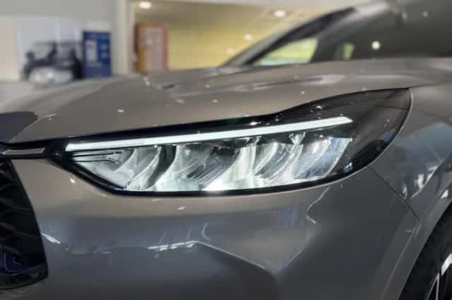Ford Kuga (2024) thumbnail 3