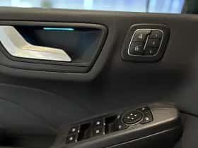Ford Kuga (2024) thumbnail 22
