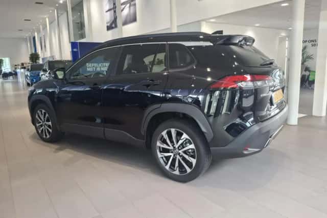 Toyota Corolla (2024) thumbnail 4