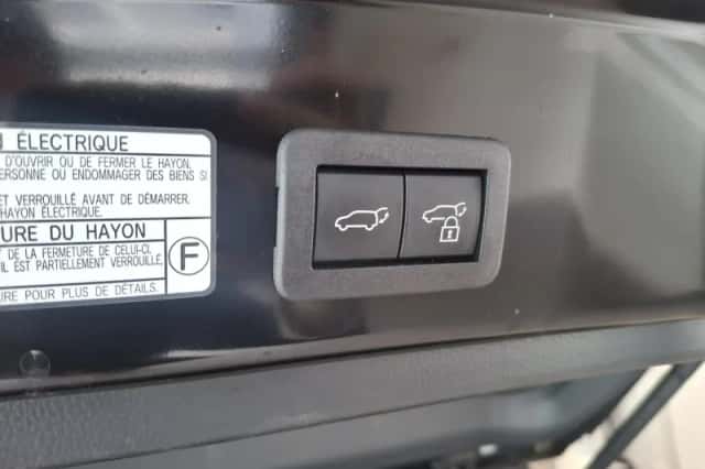 Toyota Corolla (2024) thumbnail 9