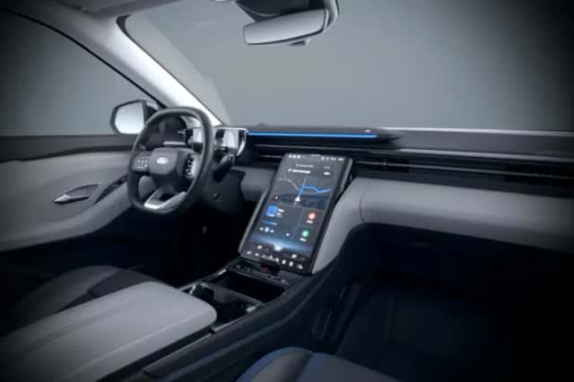 Ford Explorer (2026) thumbnail 8