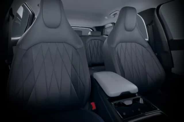 Ford Explorer (2026) thumbnail 10