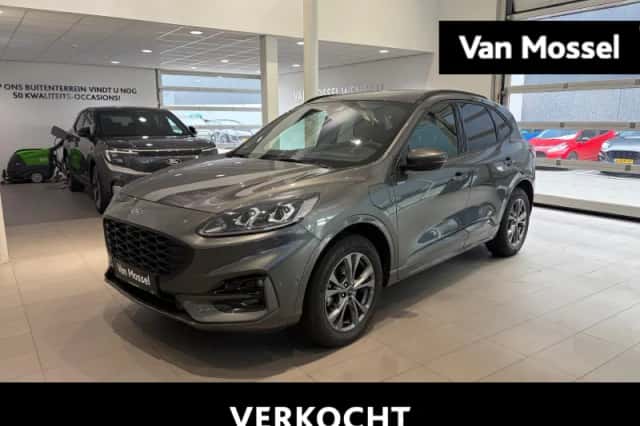 Ford Kuga (2022) thumbnail 1