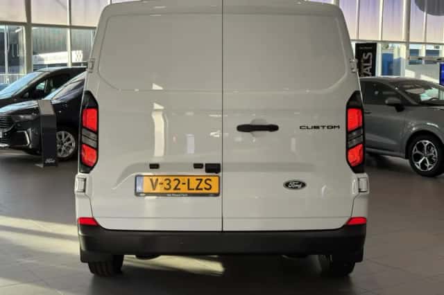Ford Transit Custom (2025) thumbnail 5