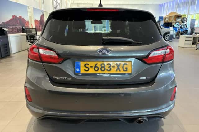 Ford Fiesta (2023) thumbnail 3