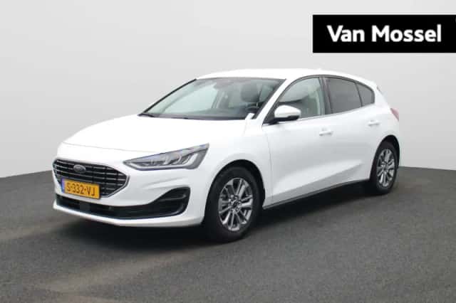 Ford Focus (2023) thumbnail 1