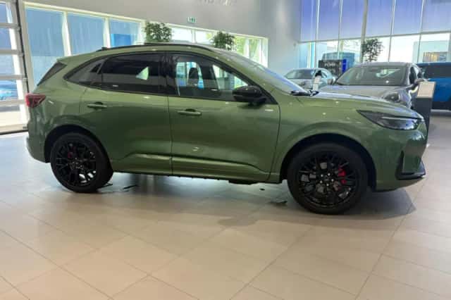 Ford Kuga (2025) thumbnail 4