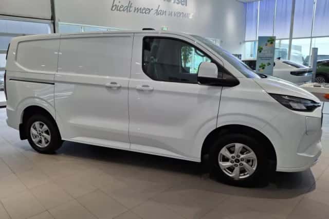 Ford E-Transit Custom (2026) thumbnail 6