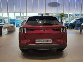 Ford Mustang Mach-E (2026) thumbnail 5