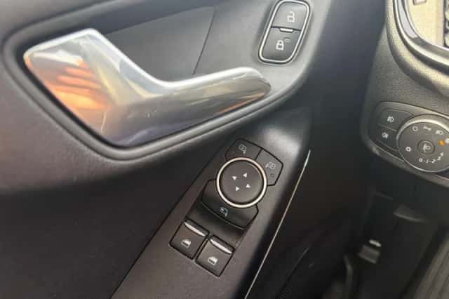 Ford Fiesta (2018) thumbnail 20