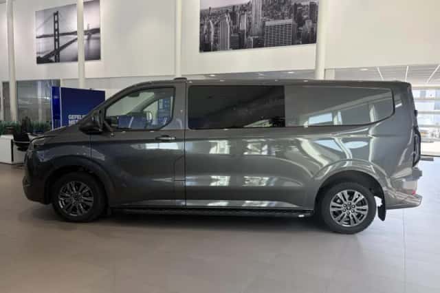 Ford Transit Custom (2024) thumbnail 2