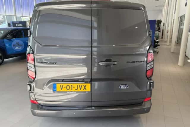 Ford Transit Custom (2024) thumbnail 4
