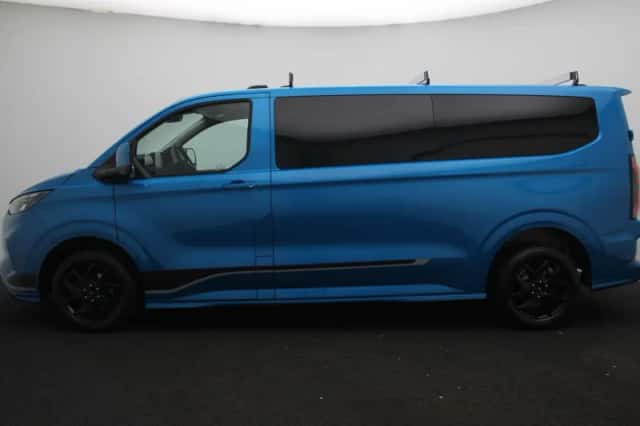 Ford Transit Custom (2024) thumbnail 4