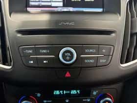 Ford Focus (2016) thumbnail 17