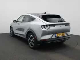 Ford Mustang Mach-E (2021) thumbnail 2