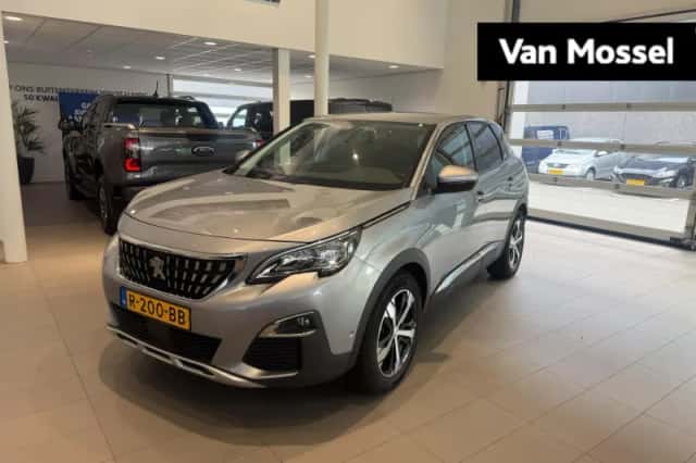 Peugeot 3008 (2018) thumbnail 1