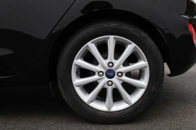 Ford Fiesta (2021) thumbnail 13